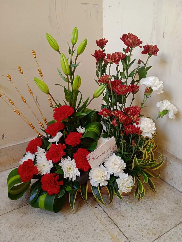Bed of Flowers wedding planner decoration