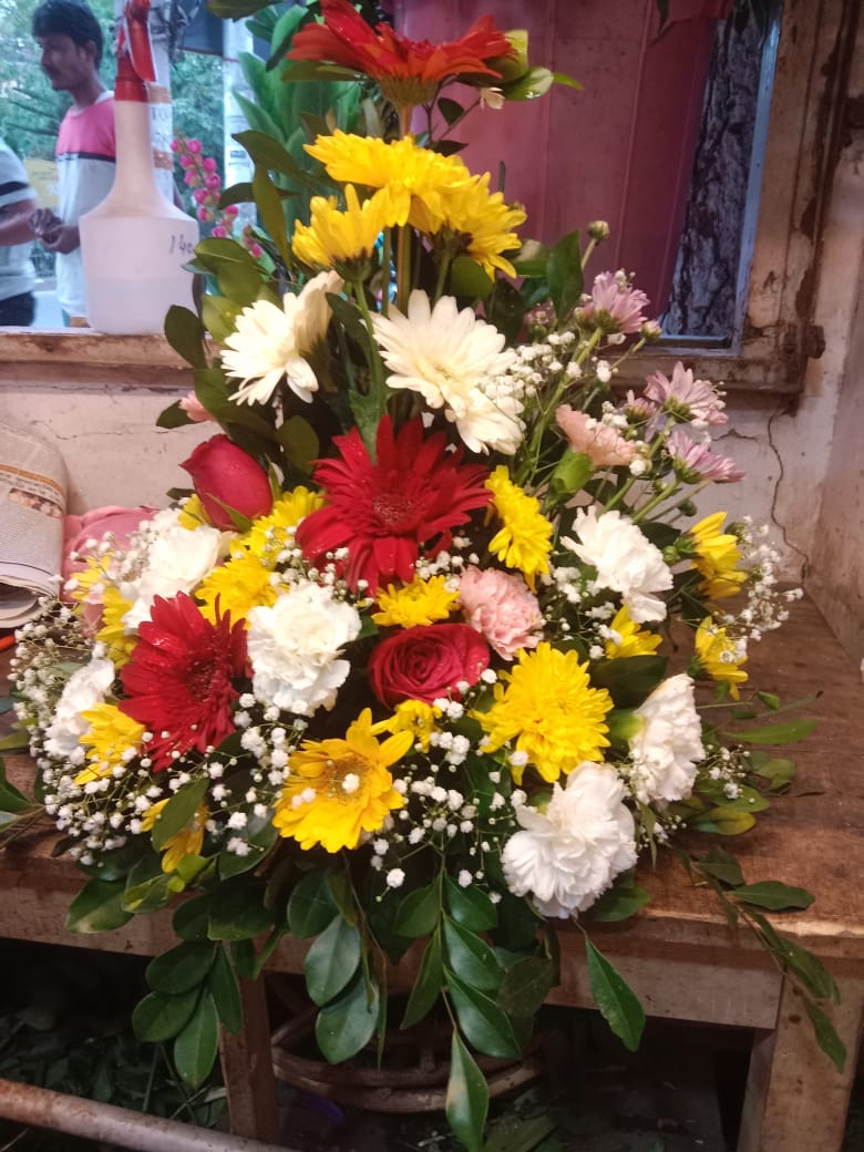 Bed of Flowers wedding planner decoration